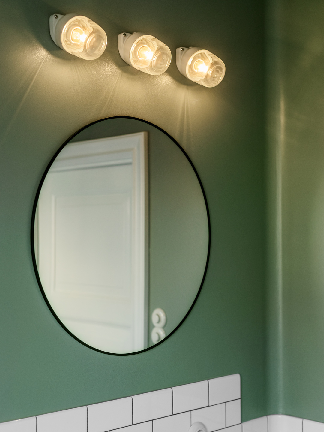 Badrum med kakel och klinker fr&aring;n Byggfabriken