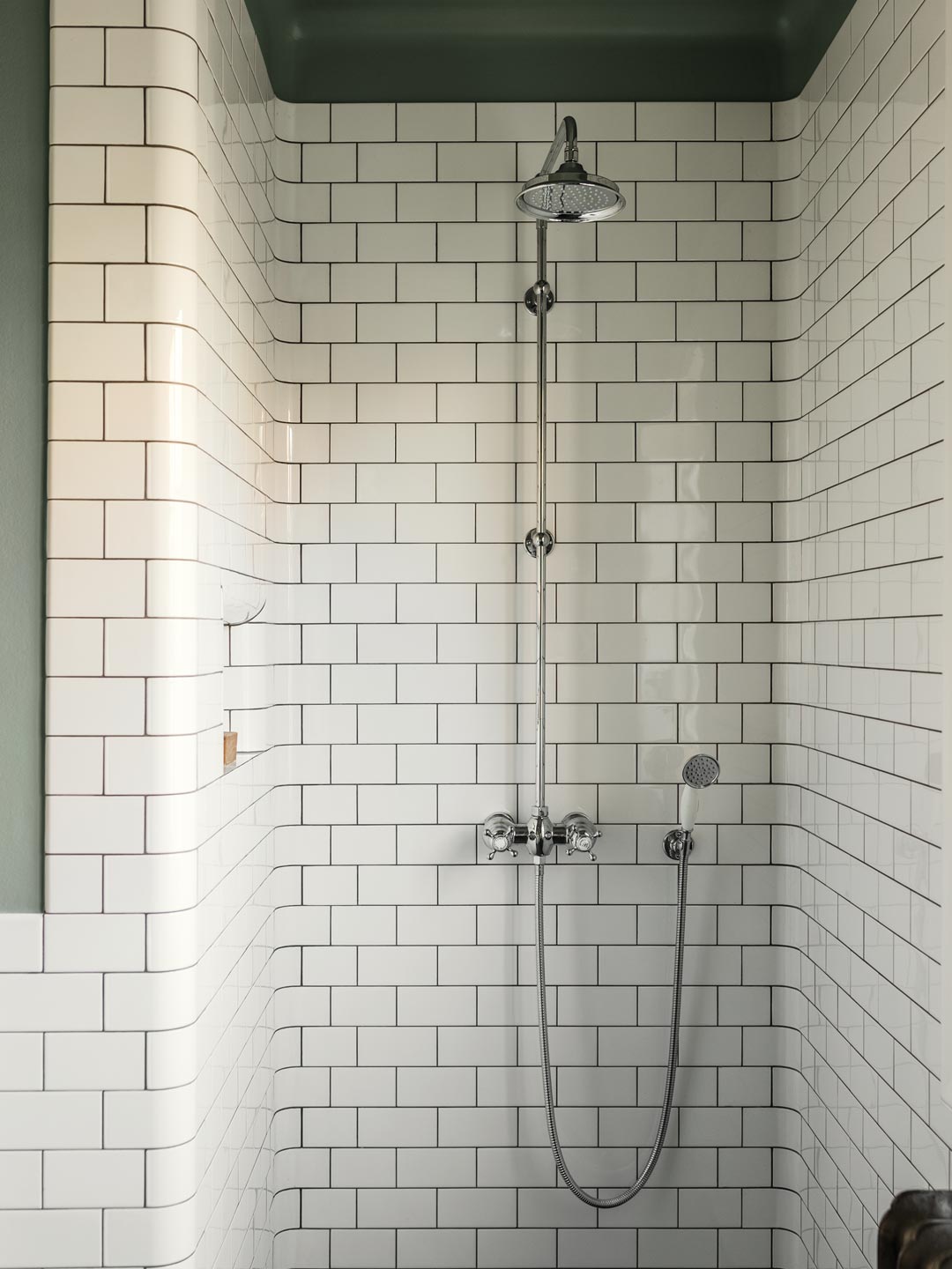 Badrum med kakel och klinker fr&aring;n Byggfabriken