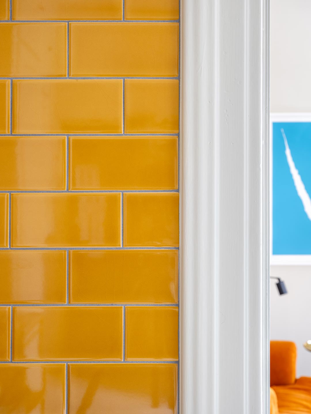 Half tiles i kul&ouml;r Inca gold fr&aring;n H&E Smith.