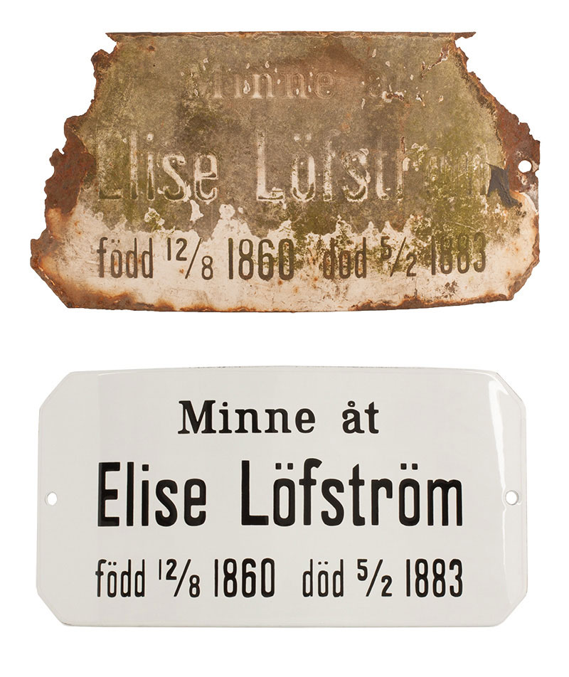 Originalskylt och nytillverkad vit emaljskylt med svart text, exakt efter f&ouml;rlaga