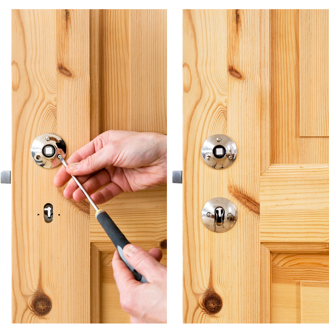 Trycke Rand delas p&aring; och tr&auml;s genom d&ouml;rrbladet fr&aring;n varsin sida.